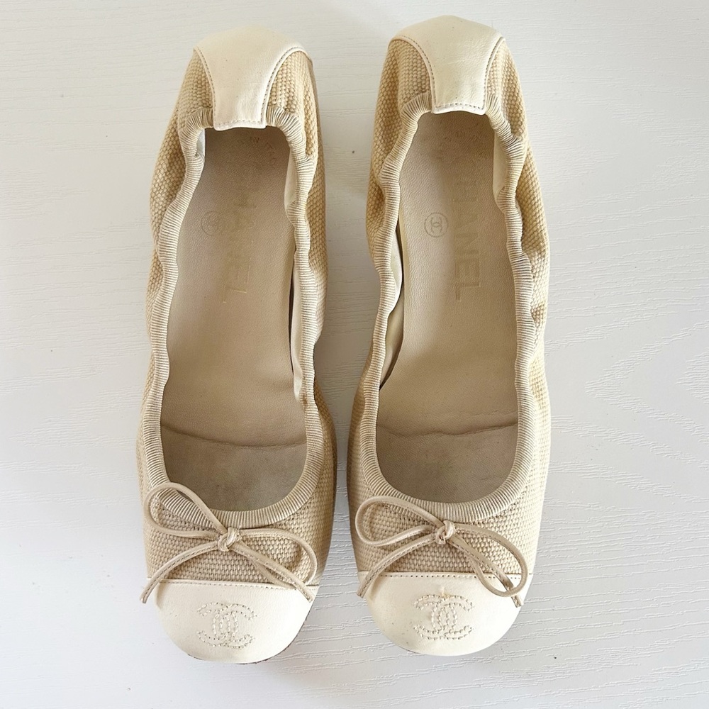 Chanel Low Block Heel Pumps Beige Fabric CC Cap Toe Bow EU 36.5C US 6.5 - Picture 6 of 14